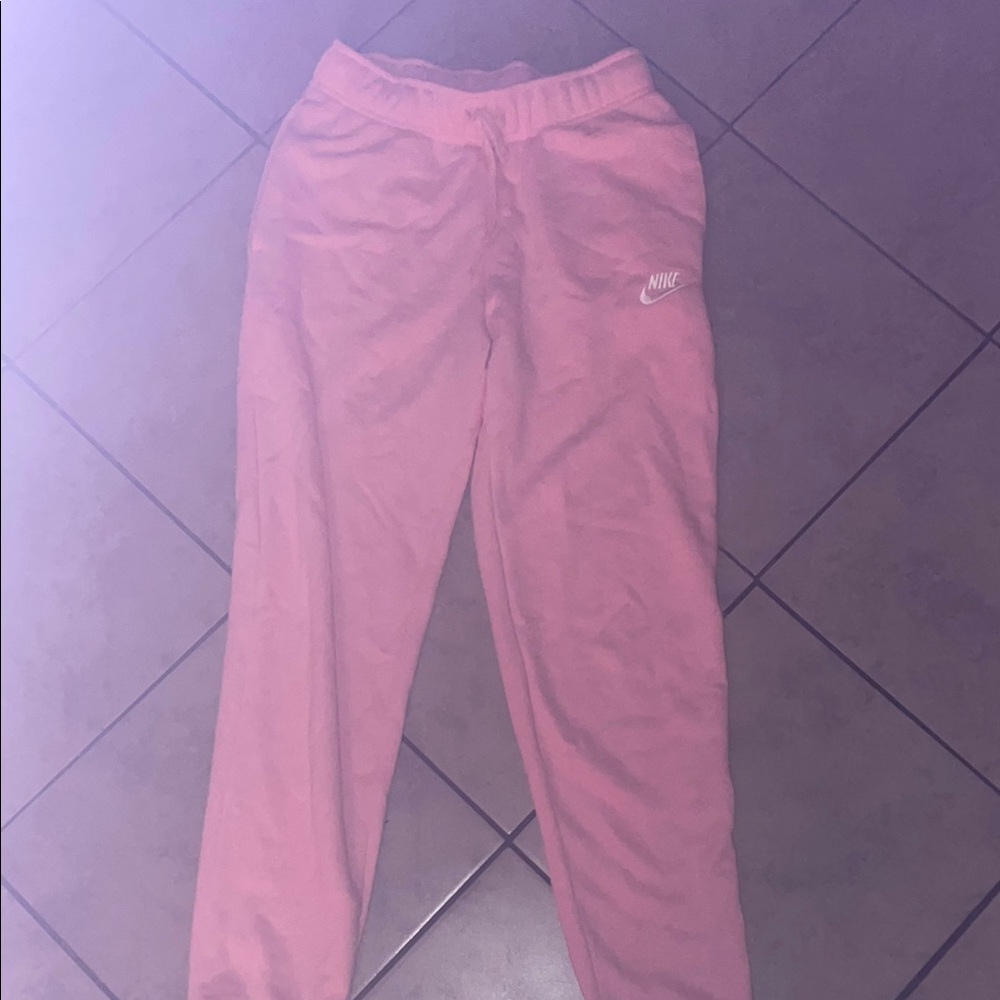 Nike Pink Sweatpants Relaxed Fit